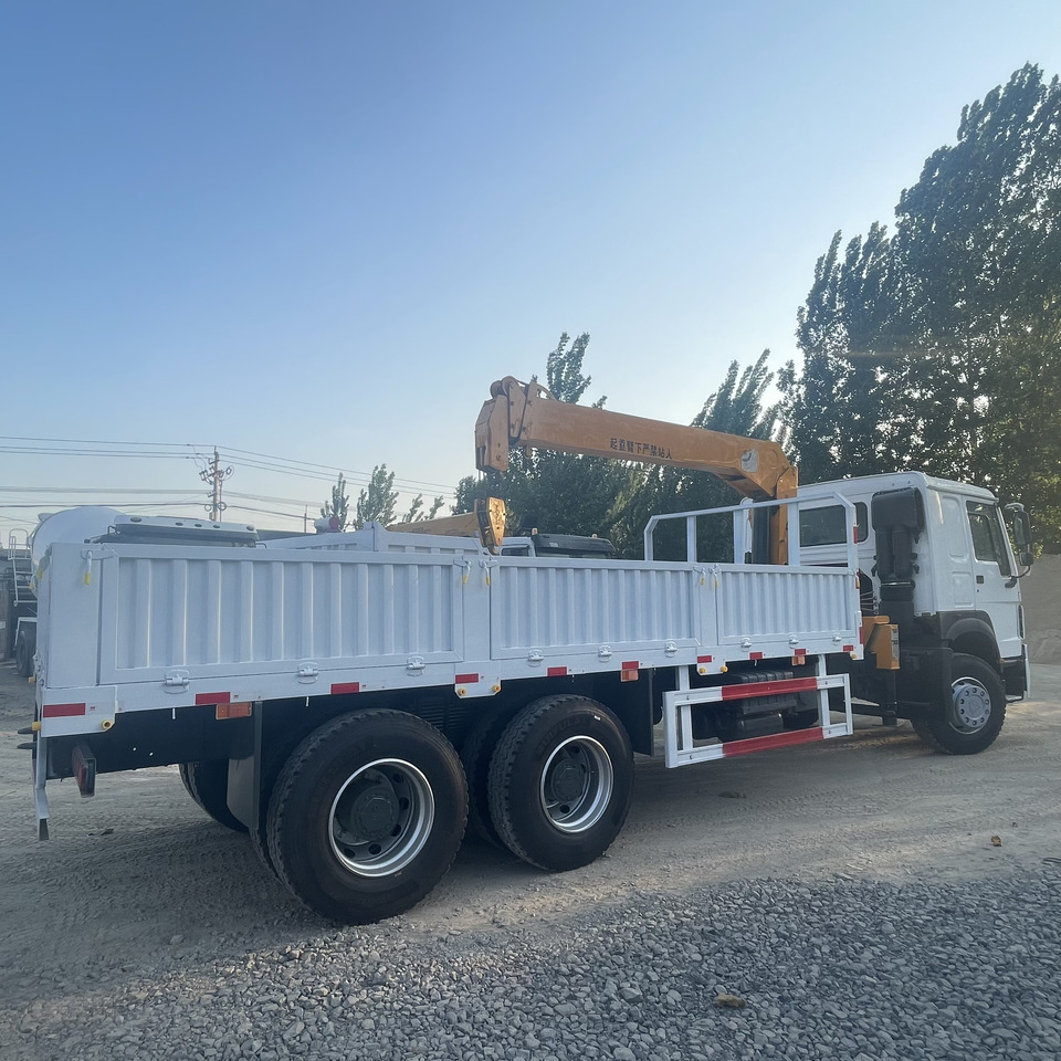 SINOTRUK HOWO TRUCK-MOUNTED CRANE 8 TON - شاحنة كرين: صور 1 SINOTRUK HOWO TRUCK-MOUNTED CRANE 8 TON - شاحنة كرين: صور 1