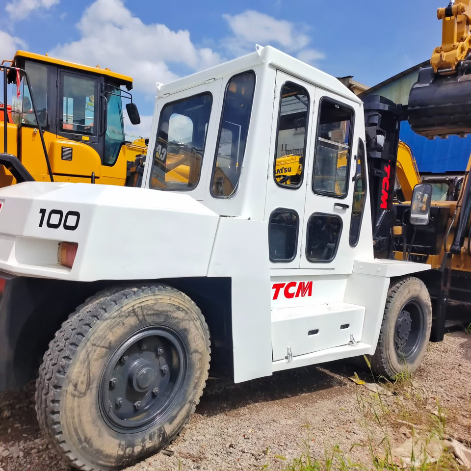 TCM FD100 10 TON - رافعة شوكية ديزل: صور 1 TCM FD100 10 TON - رافعة شوكية ديزل: صور 1