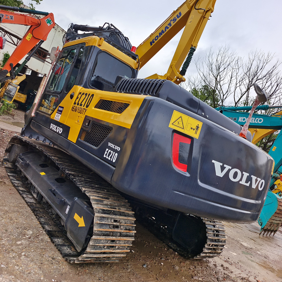 VOLVO EC210 EC210D EC210B - حفارات زحافة: صور 3 VOLVO EC210 EC210D EC210B - حفارات زحافة: صور 3