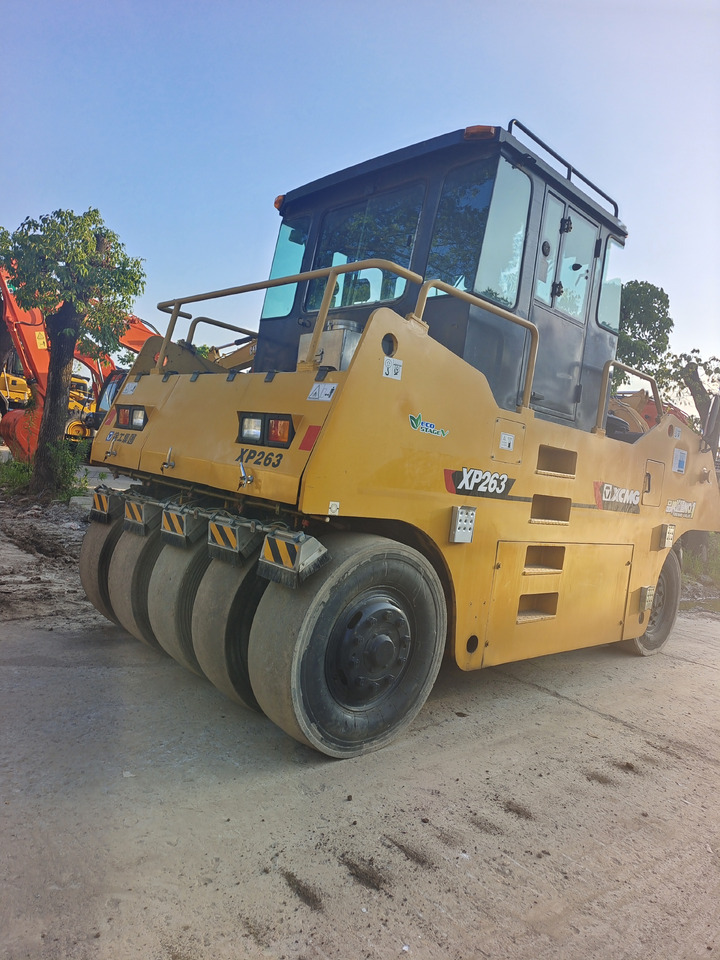 XCMG XP263 - مداحل الإطارات الهوائية: صور 4 XCMG XP263 - مداحل الإطارات الهوائية: صور 4