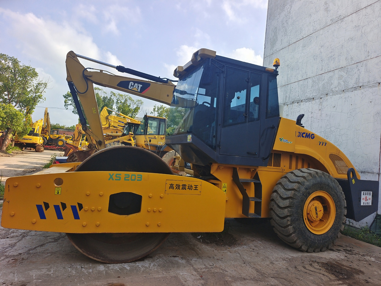 XCMG XS 203J 223J 183J - مدحلة الأسفلت: صور 4 XCMG XS 203J 223J 183J - مدحلة الأسفلت: صور 4