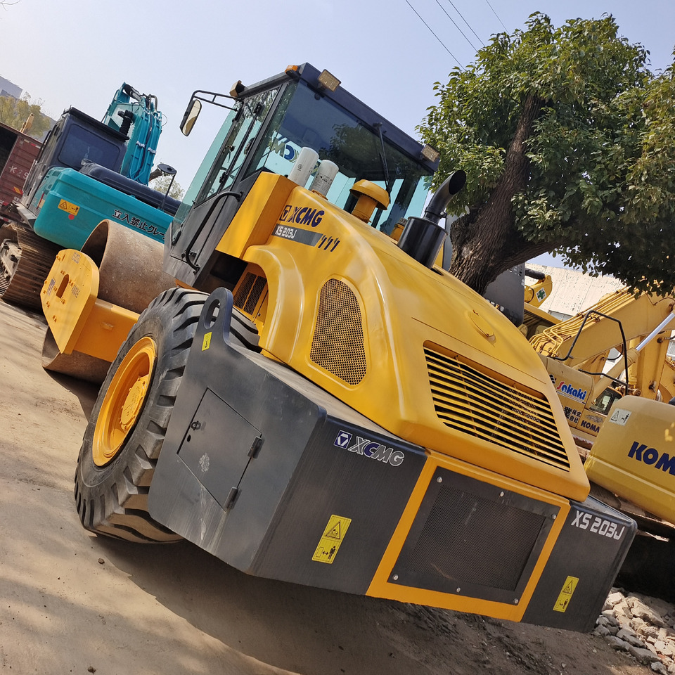 XCMG XS 203J - مدحلة الأسفلت: صور 4 XCMG XS 203J - مدحلة الأسفلت: صور 4