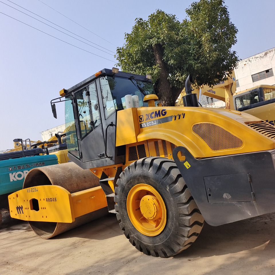 XCMG XS 203J - مدحلة الأسفلت: صور 1 XCMG XS 203J - مدحلة الأسفلت: صور 1