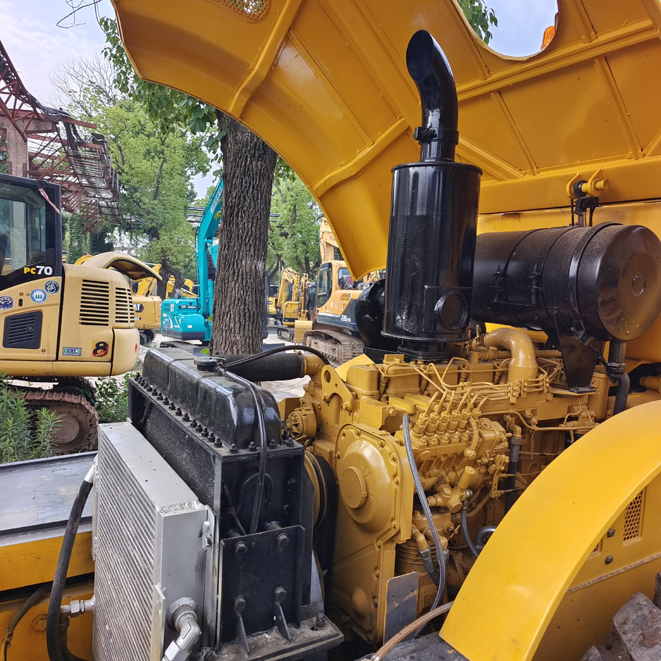 XCMG XS 223J - مدحلة الأسفلت: صور 2 XCMG XS 223J - مدحلة الأسفلت: صور 2