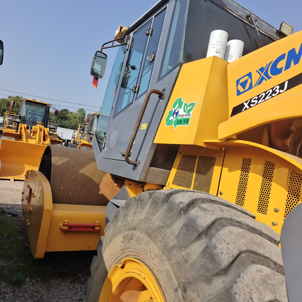 XCMG XS223J - مدحلة الأسفلت: صور 1 XCMG XS223J - مدحلة الأسفلت: صور 1