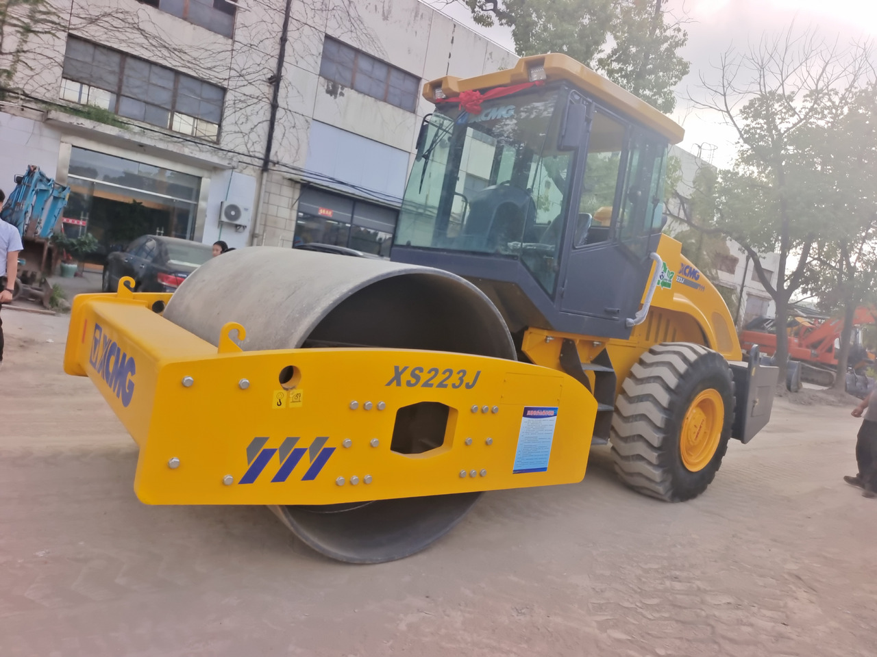 XCMG XS223J - مدحلة الأسفلت: صور 5 XCMG XS223J - مدحلة الأسفلت: صور 5