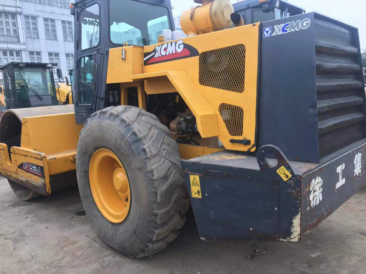 XCMG XS263J - مدحلة الأسفلت: صور 1 XCMG XS263J - مدحلة الأسفلت: صور 1