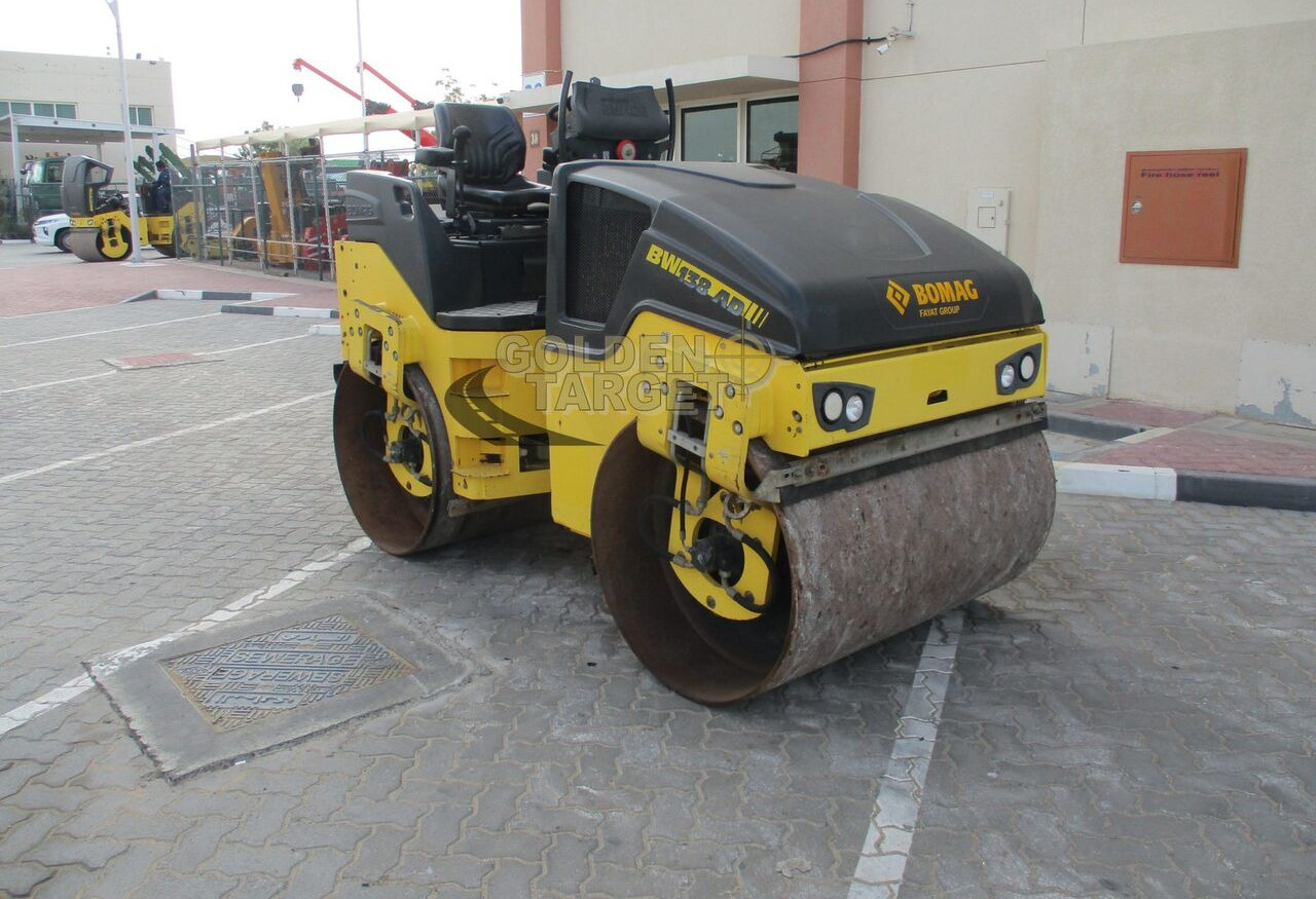 BOMAG BW138 AD-5 Roller - مدحلة الأسفلت: صور 1 BOMAG BW138 AD-5 Roller - مدحلة الأسفلت: صور 1