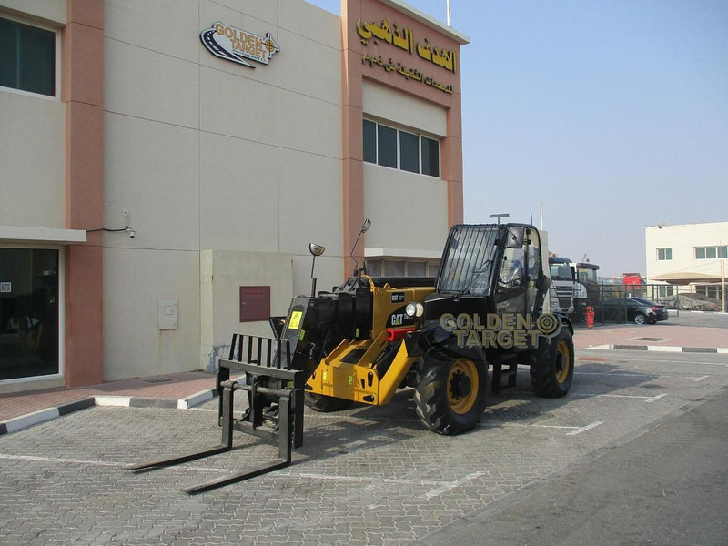 Caterpillar TH417 - آلات البناء: صور 2 Caterpillar TH417 - آلات البناء: صور 2