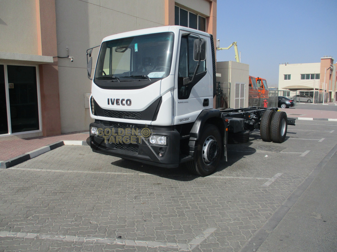 IVECO EUROCARGO 180E28 4x2 Chassis - الشاسيه شاحنة: صور 2 IVECO EUROCARGO 180E28 4x2 Chassis - الشاسيه شاحنة: صور 2