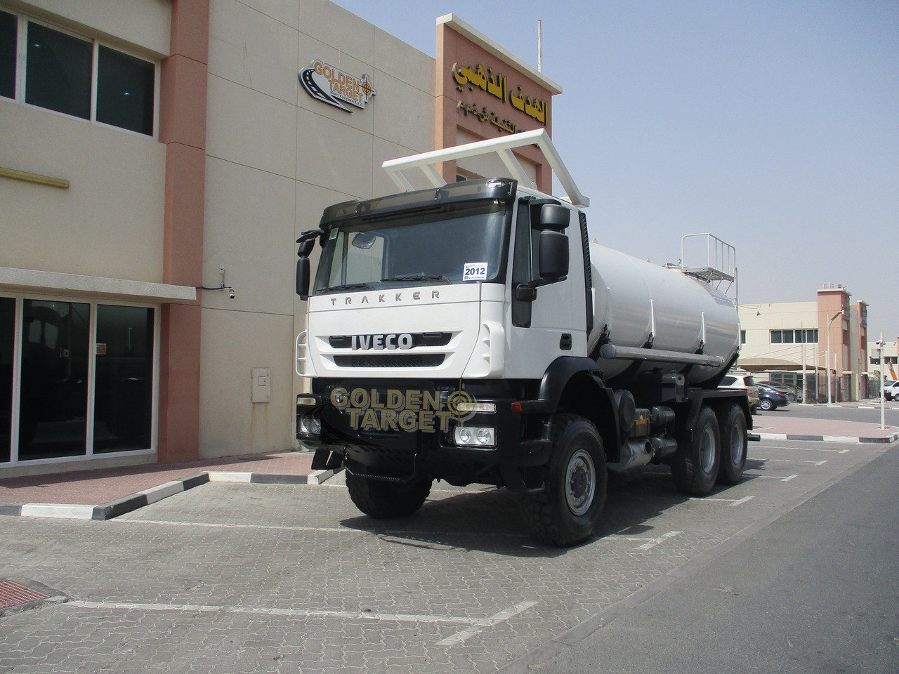 IVECO TRAKKER 380 6x6 Tanker - شاحنة صهريج: صور 2 IVECO TRAKKER 380 6x6 Tanker - شاحنة صهريج: صور 2