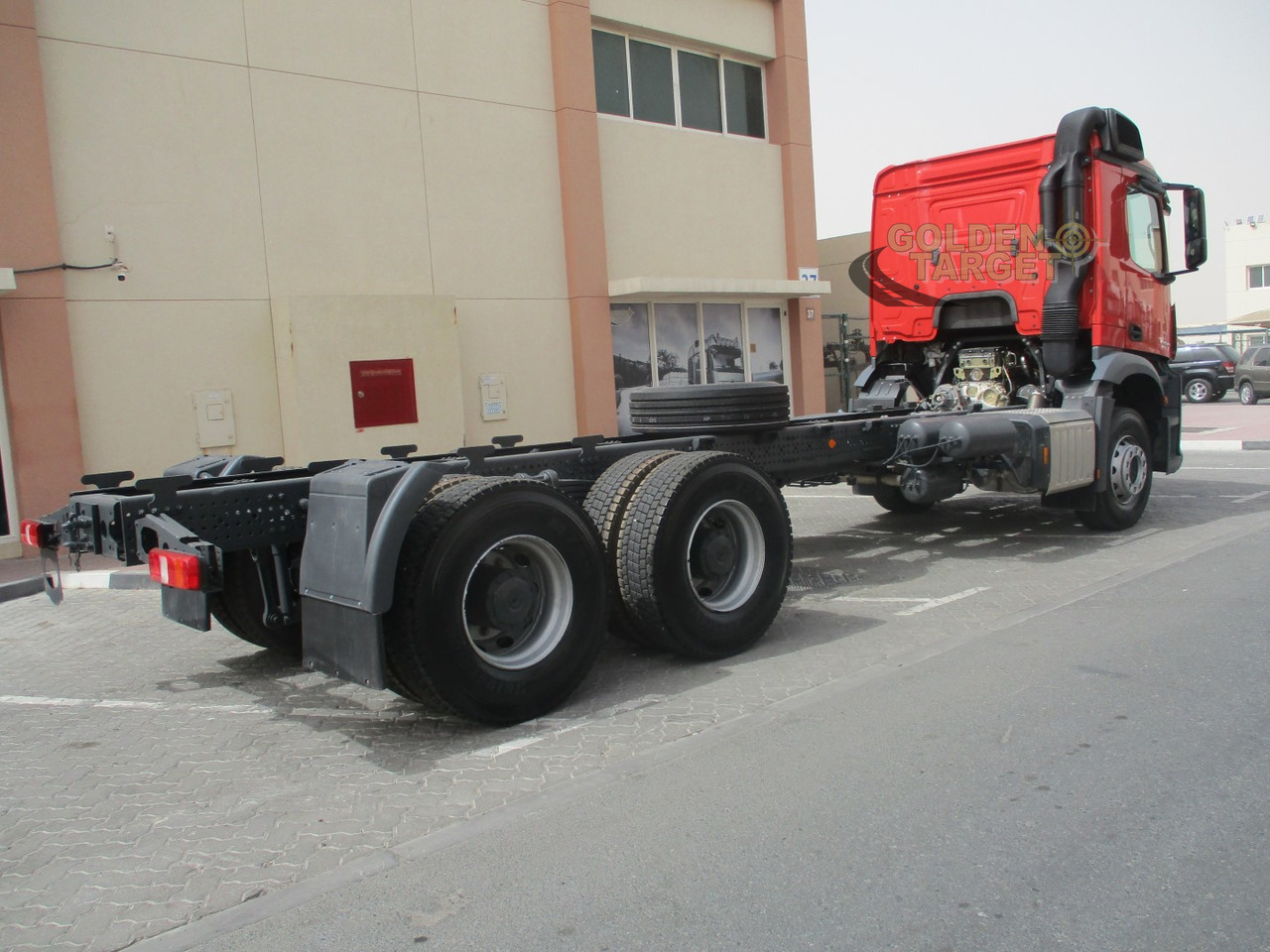 MERCEDES-BENZ Arocs 3348 6x4 Chassis - الشاسيه شاحنة: صور 3 MERCEDES-BENZ Arocs 3348 6x4 Chassis - الشاسيه شاحنة: صور 3