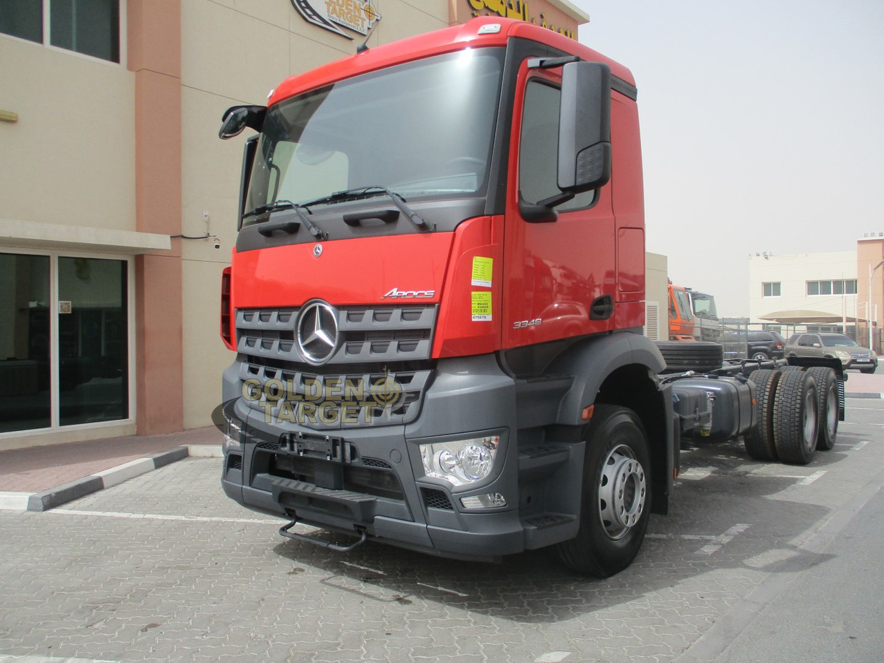 MERCEDES-BENZ Arocs 3348 6x4 Chassis - الشاسيه شاحنة: صور 2 MERCEDES-BENZ Arocs 3348 6x4 Chassis - الشاسيه شاحنة: صور 2