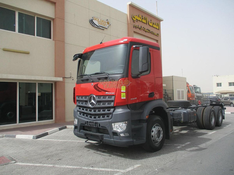Mercedes-Benz Arocs 3348 - الشاسية نصف مقطورة: صور 2 Mercedes-Benz Arocs 3348 - الشاسية نصف مقطورة: صور 2
