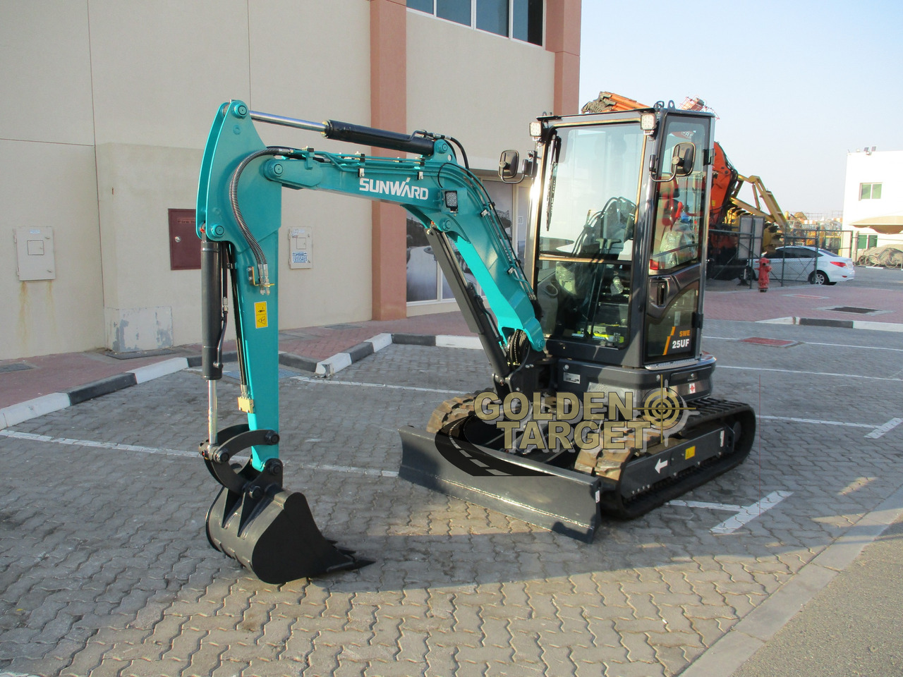 SUNWARD SWE25UF Mini Hydraulic Excavator - حفارة مصغرة: صور 2 SUNWARD SWE25UF Mini Hydraulic Excavator - حفارة مصغرة: صور 2