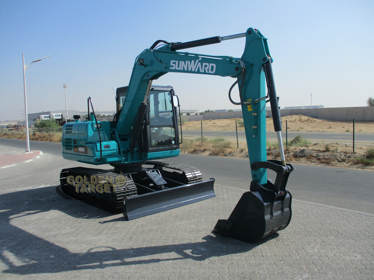 SUNWARD SWE80E9 Mini Hydraulic Excavator - حفارة مصغرة: صور 1 SUNWARD SWE80E9 Mini Hydraulic Excavator - حفارة مصغرة: صور 1