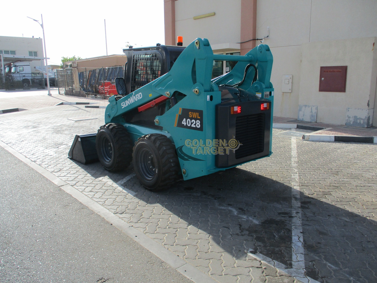 SUNWARD SWL4028 Skid Steer Loader - شيول صغير: صور 4 SUNWARD SWL4028 Skid Steer Loader - شيول صغير: صور 4