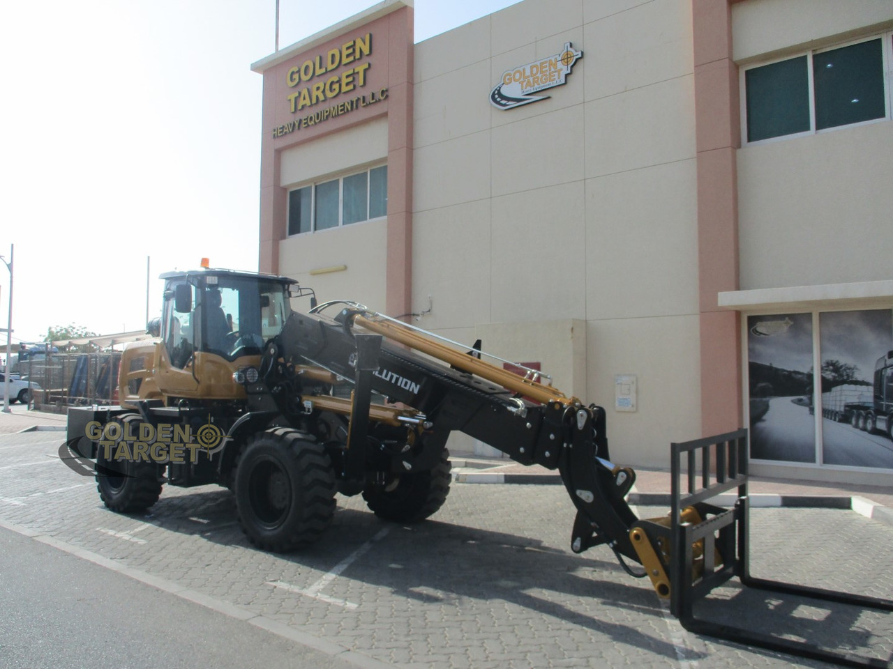 Solution SL3000TL Telescopic Wheel Loader - اللودر بعجل: صور 1 Solution SL3000TL Telescopic Wheel Loader - اللودر بعجل: صور 1