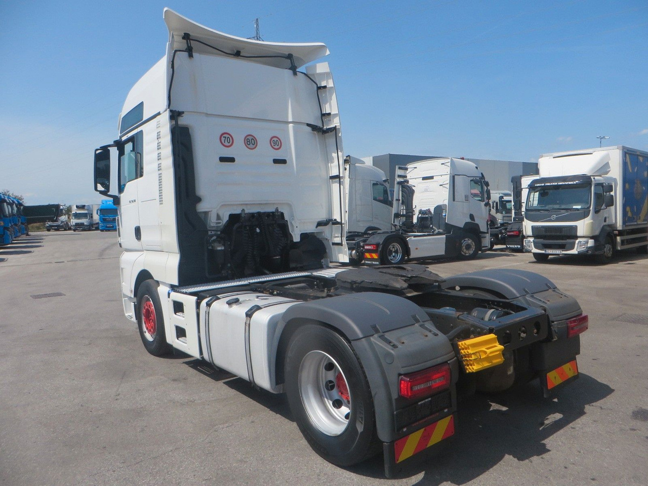 MAN TGX 18.510 4x2Tractor XXL, Retarder - شاحنة جرار: صور 4 MAN TGX 18.510 4x2Tractor XXL, Retarder - شاحنة جرار: صور 4