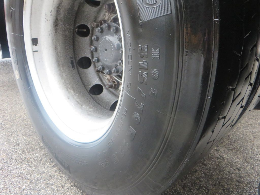 Renault Premium 450 4x2Tractor ADR Retarder Renault Premium 450 4x2Tractor ADR Retarder - شاحنة جرار: صور 5 Renault Premium 450 4x2Tractor ADR Retarder Renault Premium 450 4x2Tractor ADR Retarder - شاحنة جرار: صور 5