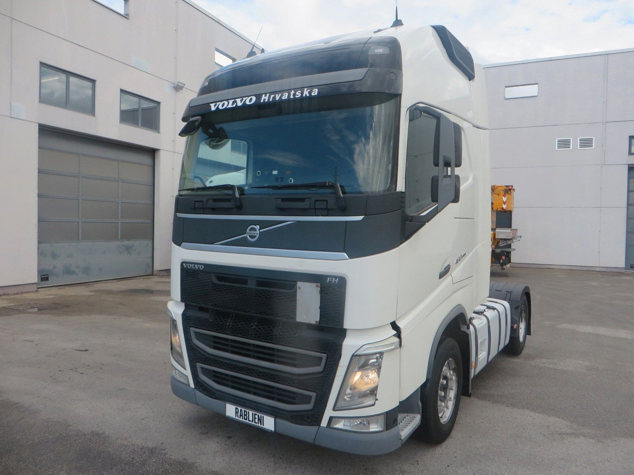 Volvo FH460 4x2Tractor XL - شاحنة جرار: صور 1 Volvo FH460 4x2Tractor XL - شاحنة جرار: صور 1