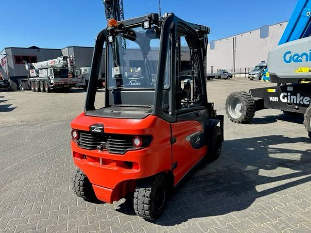 Linde E35L - رافعة شوكية كهربائية: صور 4 Linde E35L - رافعة شوكية كهربائية: صور 4