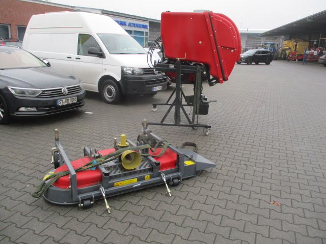 Matev MOW-HIM 160 FM + CLS-H CM374/314 - جزازة المروج: صور 1 Matev MOW-HIM 160 FM + CLS-H CM374/314 - جزازة المروج: صور 1