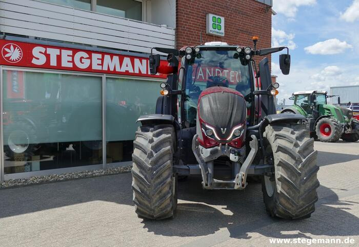 Valtra N155 - جرار: صور 1 Valtra N155 - جرار: صور 1