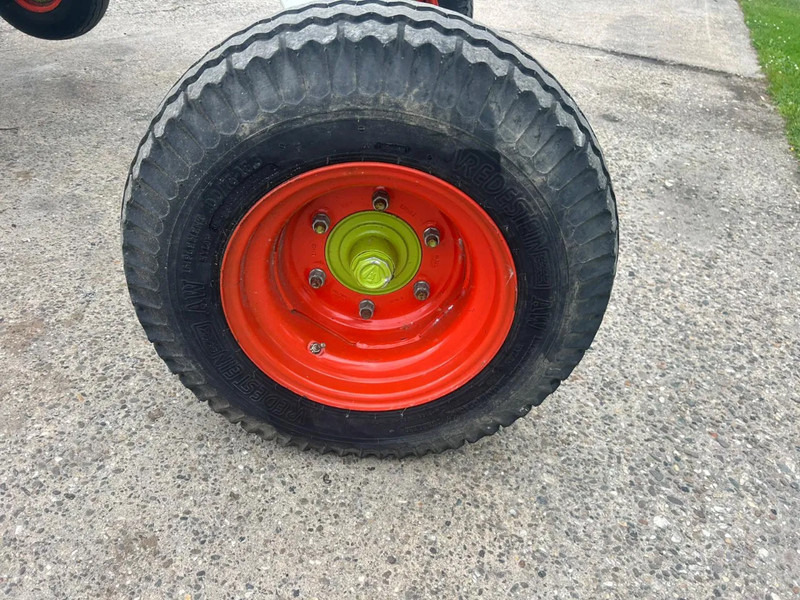 لمّامَة القش Claas Claas Volto 1320 T Schudder: صور 18