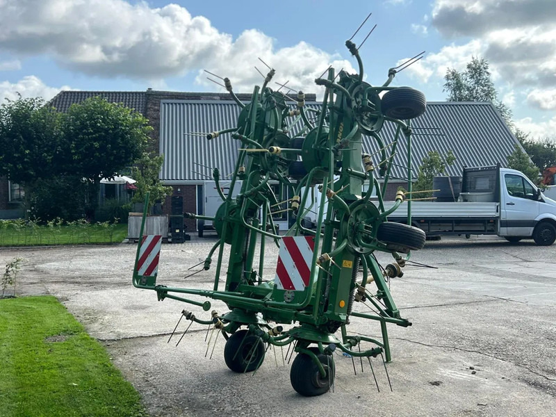 Krone KW 8.82/8 Schudder 8 elements Schudder - لمّامَة القش: صور 4 Krone KW 8.82/8 Schudder 8 elements Schudder - لمّامَة القش: صور 4
