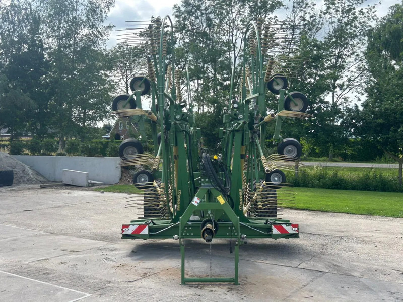 Krone Swadro 1400 Plus 4 Rotorhark Zwiller - لمّامَة القش: صور 2 Krone Swadro 1400 Plus 4 Rotorhark Zwiller - لمّامَة القش: صور 2