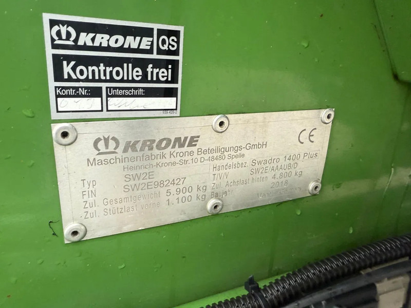 Krone Swadro 1400 Plus 4 rotorhark Zwiller - لمّامَة القش: صور 4 Krone Swadro 1400 Plus 4 rotorhark Zwiller - لمّامَة القش: صور 4