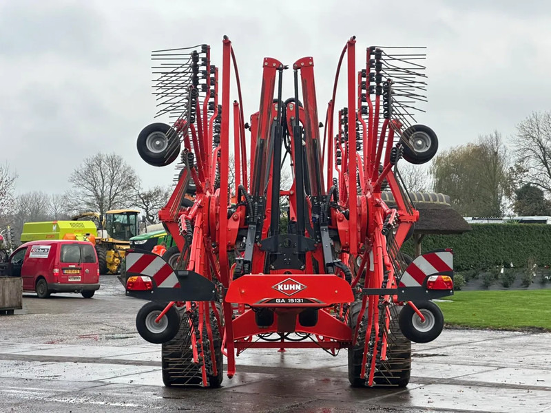 Kuhn GA 15131 Zwadhark 4 rotorhark 15 meter!! - لمّامَة القش: صور 3 Kuhn GA 15131 Zwadhark 4 rotorhark 15 meter!! - لمّامَة القش: صور 3