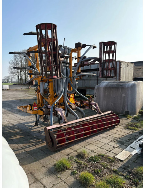 Veenhuis Terraject 588-21 Bouwlandbemester Bemester Veenhuis - الآلات والماكينات الزراعية: صور 2 Veenhuis Terraject 588-21 Bouwlandbemester Bemester Veenhuis - الآلات والماكينات الزراعية: صور 2