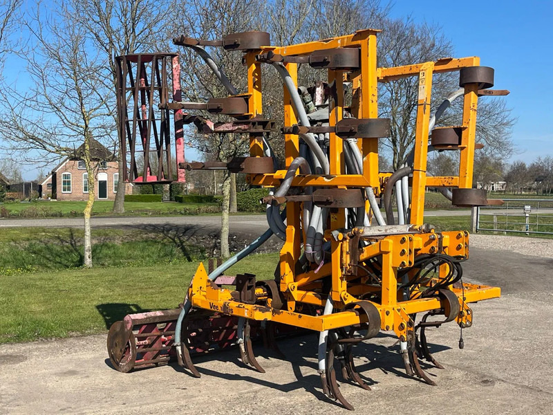 Veenhuis Terraject 588-21 Bouwlandbemester Bemester Veenhuis - الآلات والماكينات الزراعية: صور 1 Veenhuis Terraject 588-21 Bouwlandbemester Bemester Veenhuis - الآلات والماكينات الزراعية: صور 1
