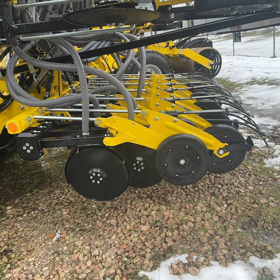 Bednar CORSA CN 6000 - معدات بذار: صور 5 Bednar CORSA CN 6000 - معدات بذار: صور 5