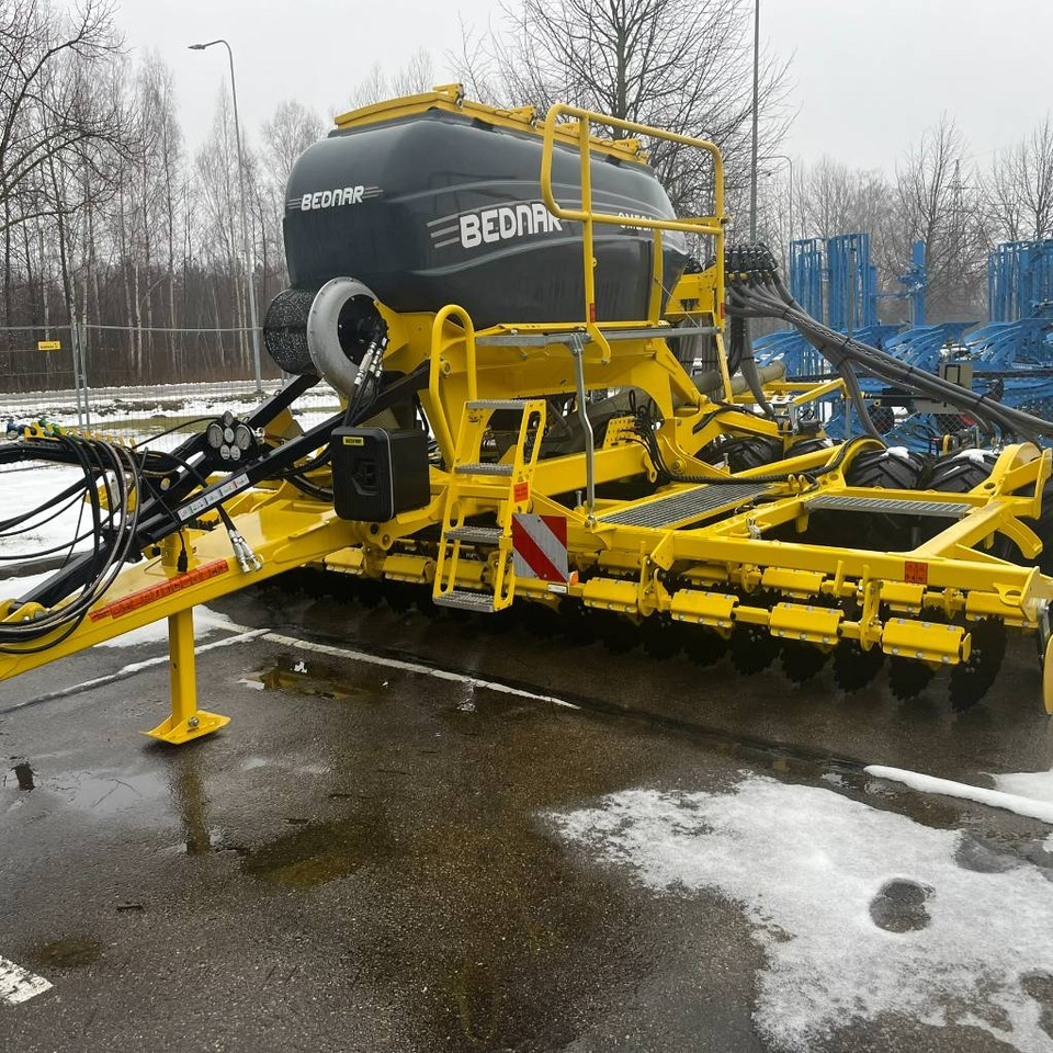 Bednar OMEGA OO 6000 L - معدات بذار: صور 3 Bednar OMEGA OO 6000 L - معدات بذار: صور 3