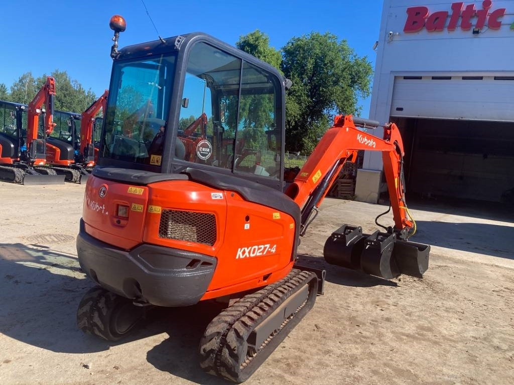 Kubota KX027-4 - حفارة مصغرة: صور 3 Kubota KX027-4 - حفارة مصغرة: صور 3