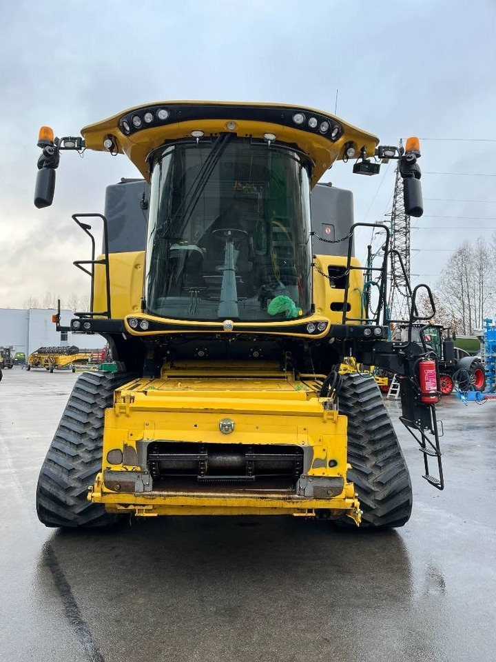 حصادة شاملة New Holland CR 9.90: صور 7