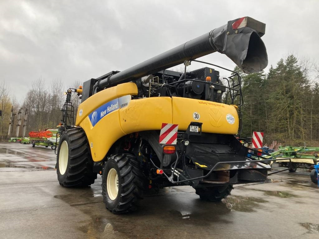 New Holland CR 9090 Elevation - حصادة شاملة: صور 5 New Holland CR 9090 Elevation - حصادة شاملة: صور 5