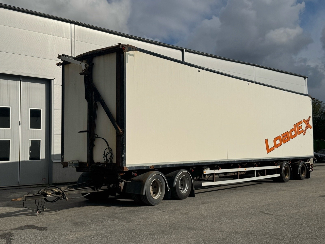 Flissläp Eksjövagnen FS 18-20 -2015 | Reparationsobjekt - بصندوق مغلق مقطورة: صور 1 Flissläp Eksjövagnen FS 18-20 -2015 | Reparationsobjekt - بصندوق مغلق مقطورة: صور 1
