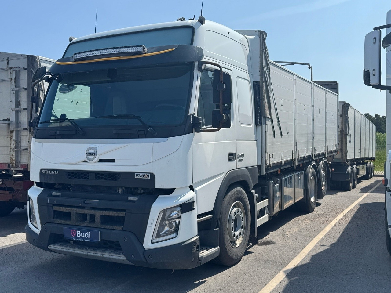 Spannmålsekipage Volvo FM 6x2 -2017 | DIESEL - شاحنات مسطحة: صور 1 Spannmålsekipage Volvo FM 6x2 -2017 | DIESEL - شاحنات مسطحة: صور 1