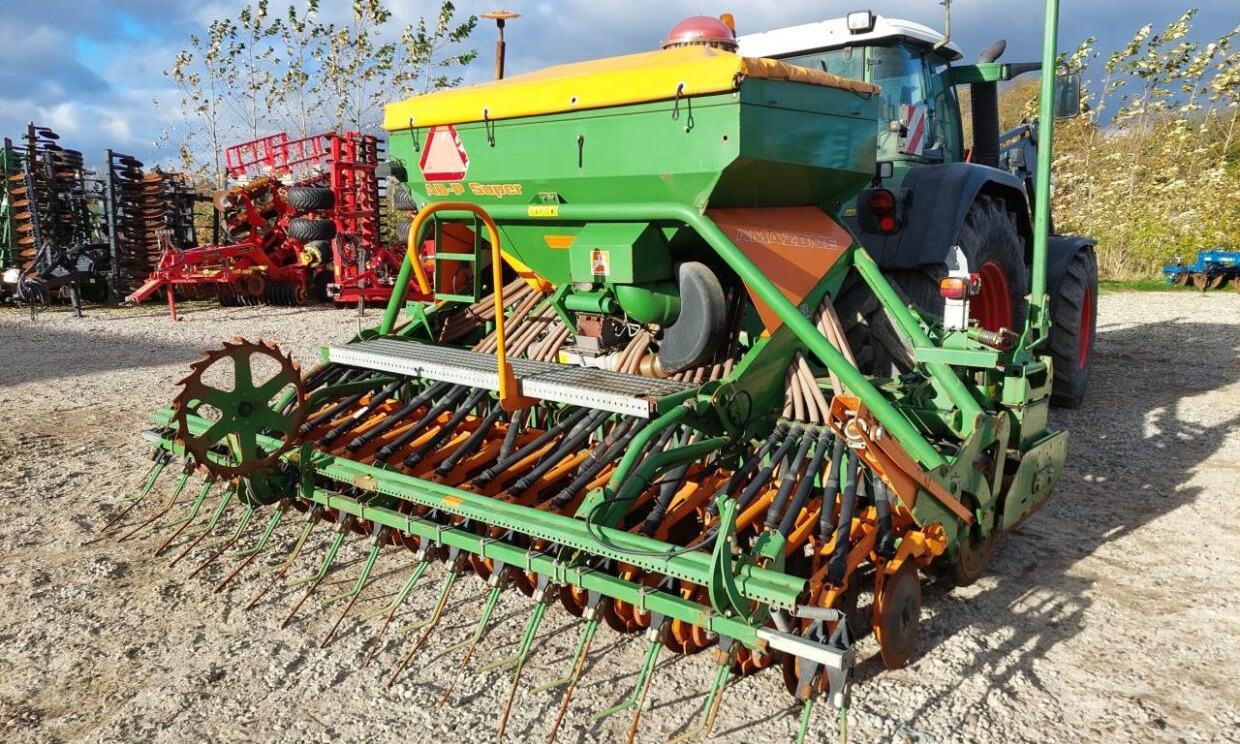 Amazone AD-P 403 / KG 4000 Super - الة بذر: صور 1 Amazone AD-P 403 / KG 4000 Super - الة بذر: صور 1