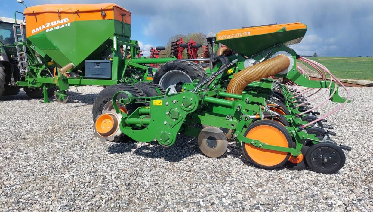 Amazone EDX 9000-TC MED GPS - وضع البذور فى خطوط: صور 4 Amazone EDX 9000-TC MED GPS - وضع البذور فى خطوط: صور 4