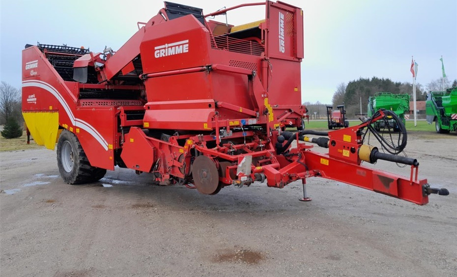 Grimme SE 150-60 NB - حصادة البطاطس: صور 1 Grimme SE 150-60 NB - حصادة البطاطس: صور 1
