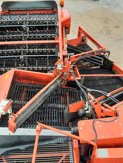 تأجير  Grimme SE 150-60 NB Grimme SE 150-60 NB: صور 11