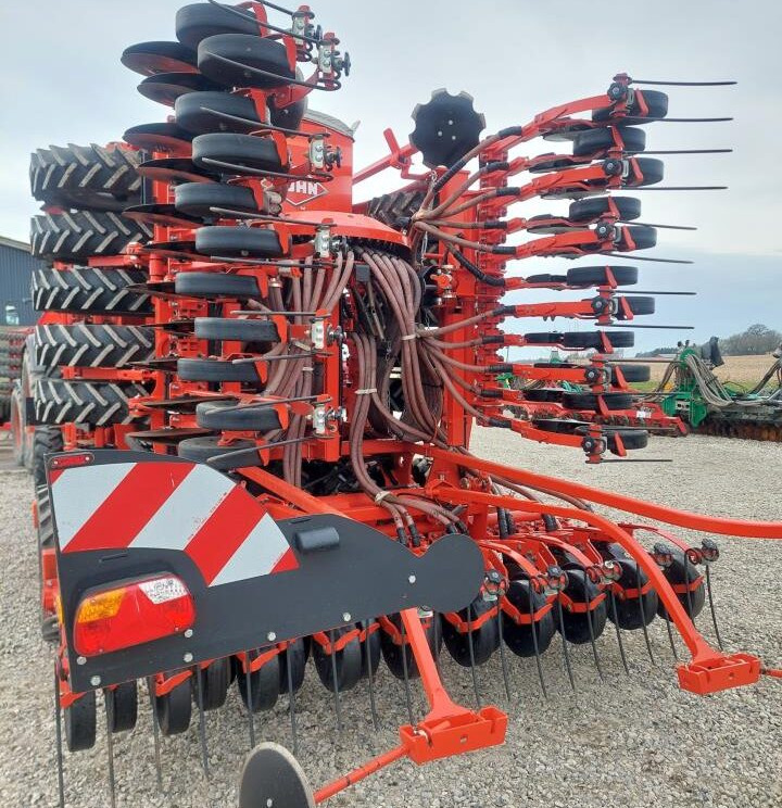 Kuhn Espro 6000 RC "Mix" Vistaflow - معدات بذار: صور 3 Kuhn Espro 6000 RC "Mix" Vistaflow - معدات بذار: صور 3