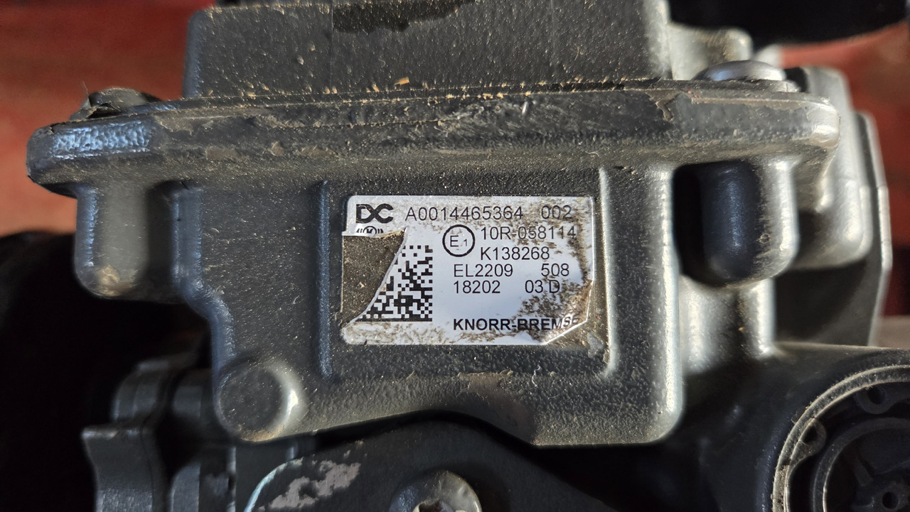 KNORR-BREMSE CONTROL UNIT EAPU K 102145 - كتلة التحكم - شاحنة: صور 3 KNORR-BREMSE CONTROL UNIT EAPU K 102145 - كتلة التحكم - شاحنة: صور 3