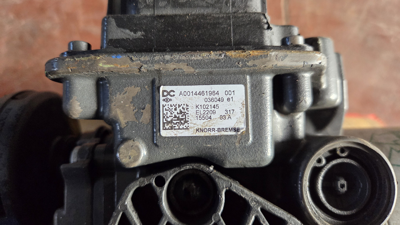 KNORR-BREMSE CONTROL UNIT EAPU K 102145 - كتلة التحكم - شاحنة: صور 4 KNORR-BREMSE CONTROL UNIT EAPU K 102145 - كتلة التحكم - شاحنة: صور 4