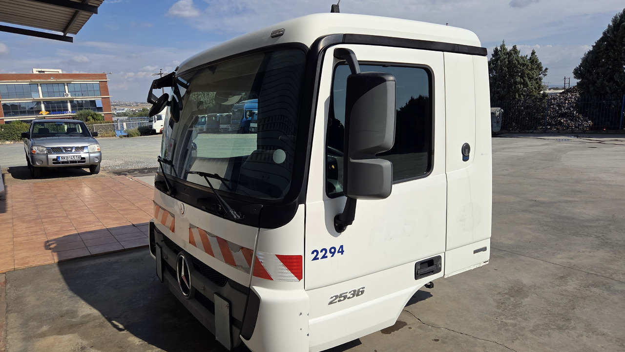 MERCEDES-BENZ ACTROS MP3 EURO 5 MEDIUM SIZE - الكبائن: صور 2 MERCEDES-BENZ ACTROS MP3 EURO 5 MEDIUM SIZE - الكبائن: صور 2